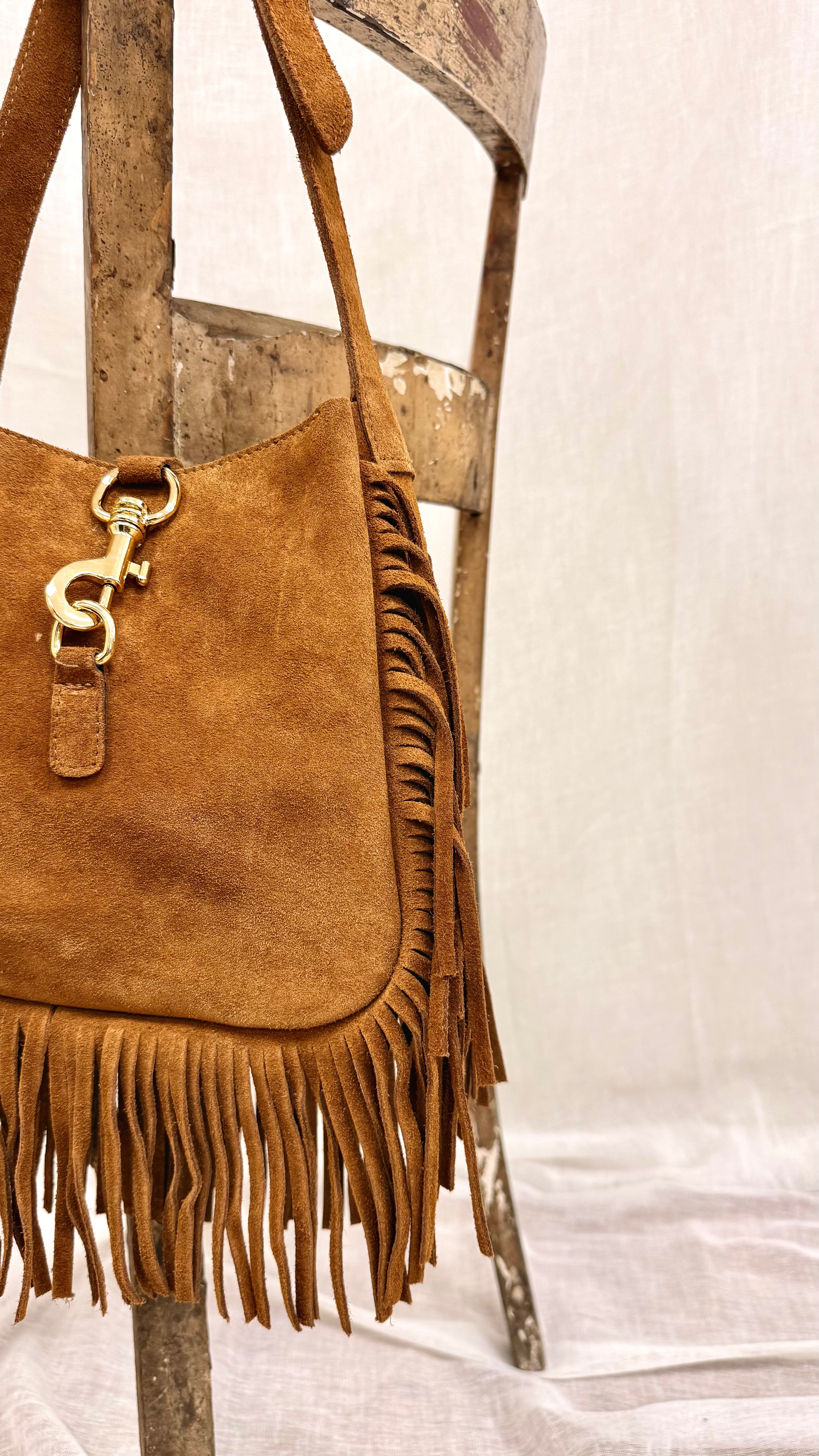 BOLSO BOHO DE PIEL CON FLECOS