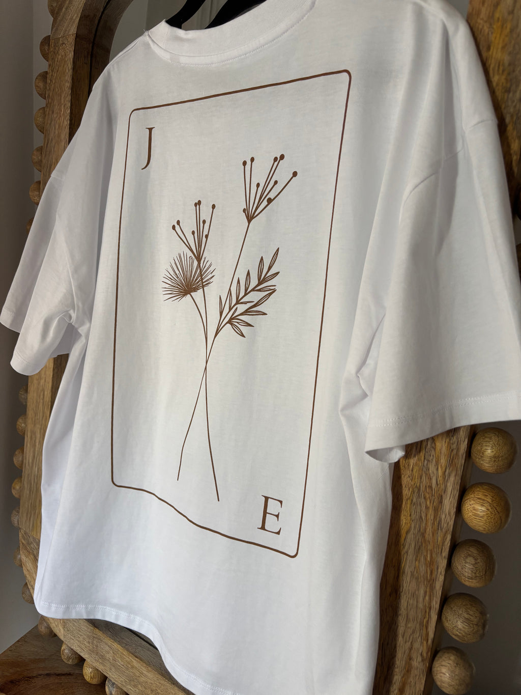 CAMISETA J.E ESTAMPADA OVERSIZE