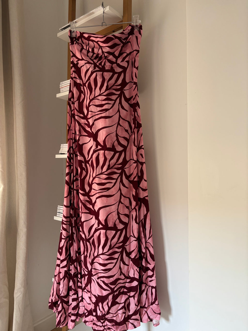 VESTIDO FUCSIA ESTAMPADO